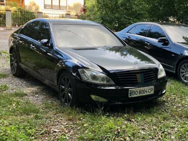 Черный Мерседес С Класс, объемом двигателя 3 л и пробегом 283 тыс. км за 13500 $, фото 1 на Automoto.ua