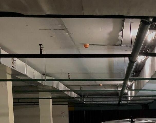 Черный Мерседес С Класс, объемом двигателя 5.5 л и пробегом 210 тыс. км за 10000 $, фото 1 на Automoto.ua