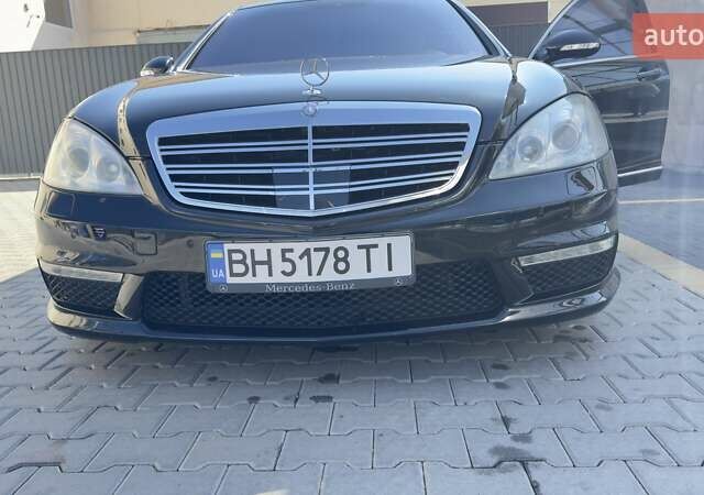 Чорний Мерседес С Клас, об'ємом двигуна 5.46 л та пробігом 225 тис. км за 10200 $, фото 1 на Automoto.ua