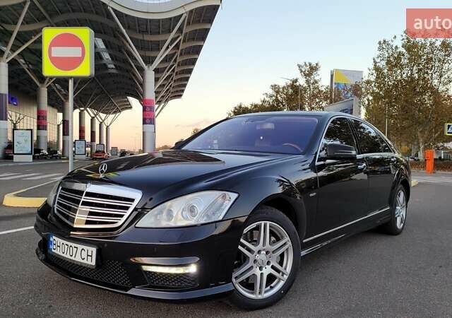 Чорний Мерседес С Клас, об'ємом двигуна 5.5 л та пробігом 440 тис. км за 10700 $, фото 1 на Automoto.ua