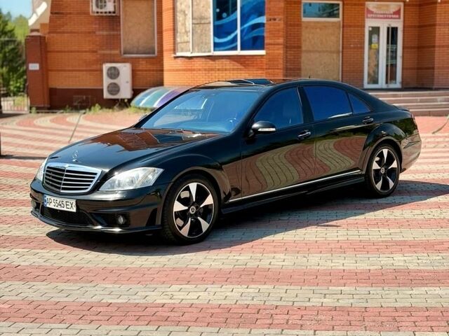 Чорний Мерседес С Клас, об'ємом двигуна 5.46 л та пробігом 270 тис. км за 8999 $, фото 1 на Automoto.ua