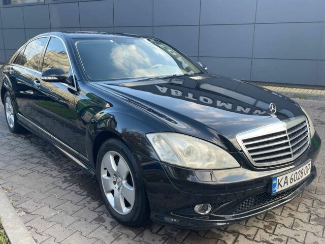 Чорний Мерседес С Клас, об'ємом двигуна 3.5 л та пробігом 340 тис. км за 8450 $, фото 1 на Automoto.ua