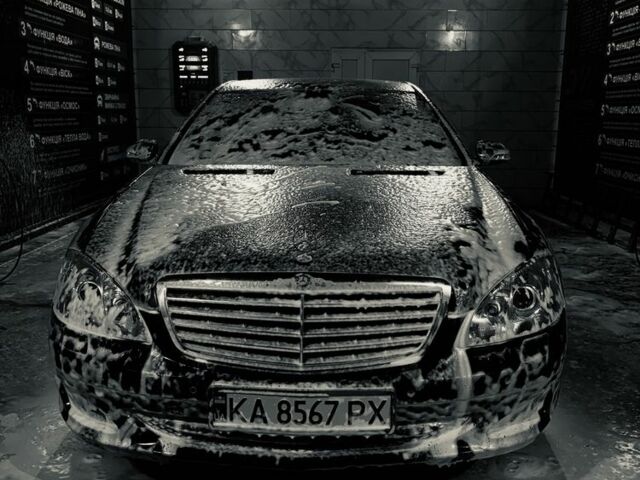 Черный Мерседес С Класс, объемом двигателя 3 л и пробегом 210 тыс. км за 11500 $, фото 1 на Automoto.ua