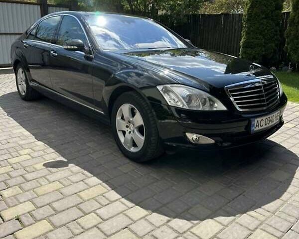 Черный Мерседес С Класс, объемом двигателя 2.99 л и пробегом 227 тыс. км за 16400 $, фото 1 на Automoto.ua