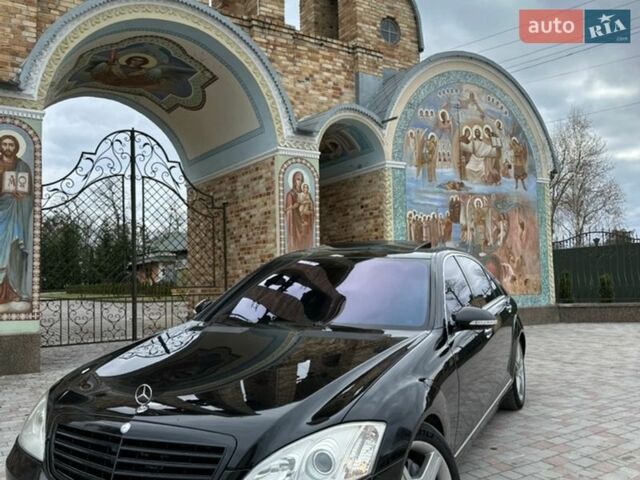 Чорний Мерседес С Клас, об'ємом двигуна 5.5 л та пробігом 457 тис. км за 7850 $, фото 1 на Automoto.ua