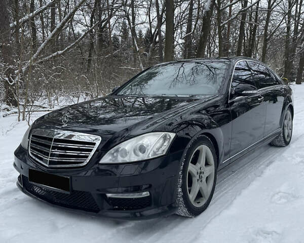 Чорний Мерседес С Клас, об'ємом двигуна 4.7 л та пробігом 204 тис. км за 11000 $, фото 1 на Automoto.ua