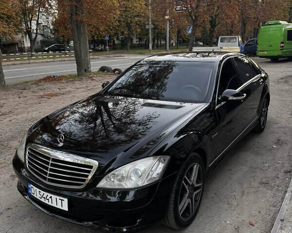 Чорний Мерседес С Клас, об'ємом двигуна 5.46 л та пробігом 300 тис. км за 11499 $, фото 1 на Automoto.ua