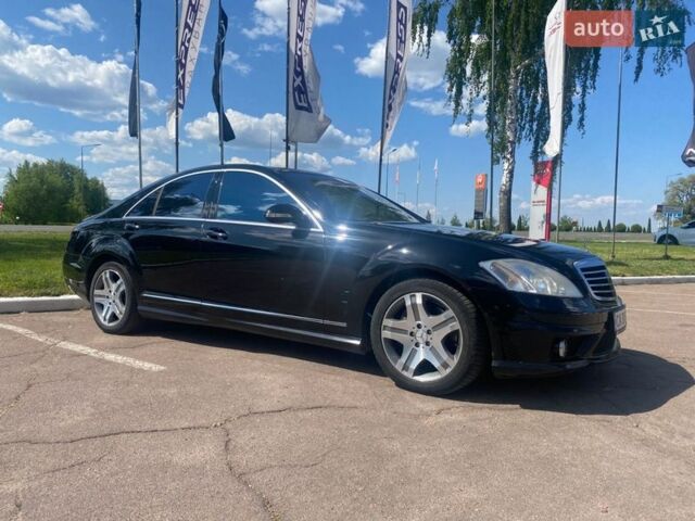 Чорний Мерседес С Клас, об'ємом двигуна 5.5 л та пробігом 320 тис. км за 11900 $, фото 1 на Automoto.ua