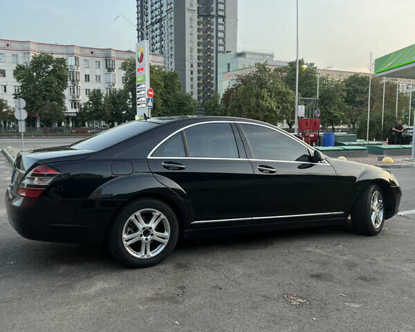 Черный Мерседес С Класс, объемом двигателя 2.99 л и пробегом 216 тыс. км за 11500 $, фото 1 на Automoto.ua