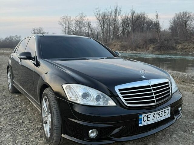 Чорний Мерседес С Клас, об'ємом двигуна 5.46 л та пробігом 240 тис. км за 12000 $, фото 1 на Automoto.ua