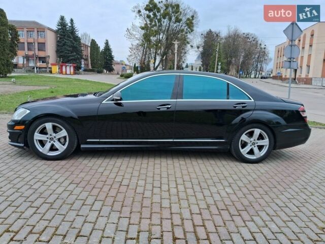Черный Мерседес С Класс, объемом двигателя 5.5 л и пробегом 248 тыс. км за 19999 $, фото 1 на Automoto.ua
