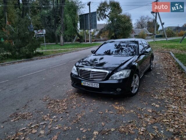 Чорний Мерседес С Клас, об'ємом двигуна 5.5 л та пробігом 132 тис. км за 21500 $, фото 1 на Automoto.ua