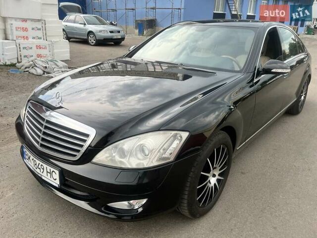 Черный Мерседес С Класс, объемом двигателя 2.99 л и пробегом 350 тыс. км за 19500 $, фото 1 на Automoto.ua