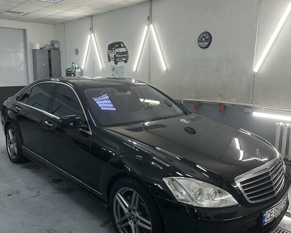 Чорний Мерседес С Клас, об'ємом двигуна 5.5 л та пробігом 210 тис. км за 12000 $, фото 1 на Automoto.ua