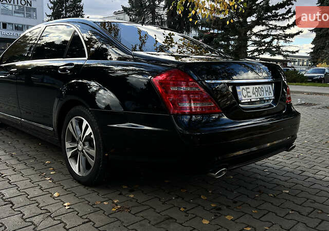 Мерседес С Клас 2008 у Чернівцях на Automoto.ua Чорний Мерседес С Клас, об'ємом двигуна 3.5 л та пробігом 273 тис. км за 11800 $, фото 1 на Automoto.ua