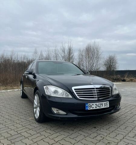 Чорний Мерседес С Клас, об'ємом двигуна 3 л та пробігом 248 тис. км за 14000 $, фото 1 на Automoto.ua