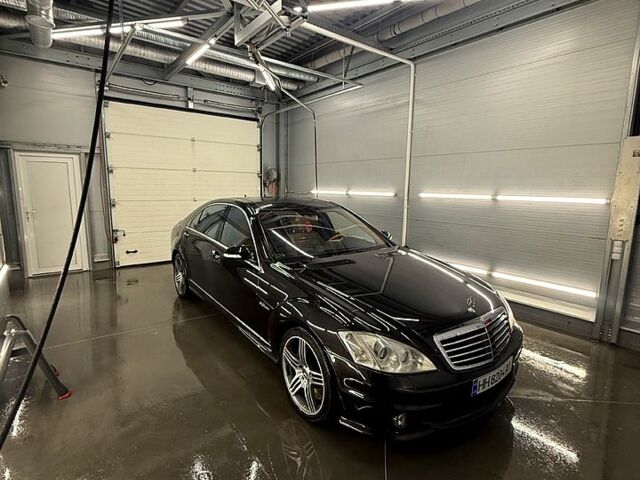 Чорний Мерседес С Клас, об'ємом двигуна 6.2 л та пробігом 1380 тис. км за 22000 $, фото 1 на Automoto.ua
