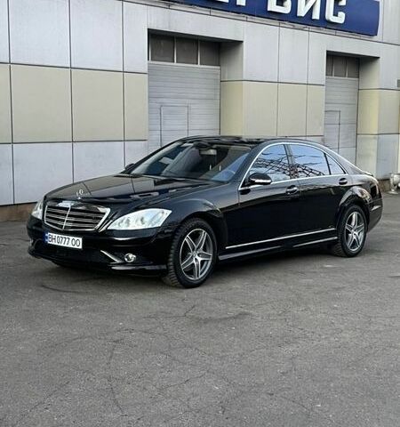 Черный Мерседес С Класс, объемом двигателя 5.5 л и пробегом 230 тыс. км за 12900 $, фото 1 на Automoto.ua