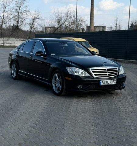 Черный Мерседес С Класс, объемом двигателя 5.5 л и пробегом 171 тыс. км за 12500 $, фото 1 на Automoto.ua
