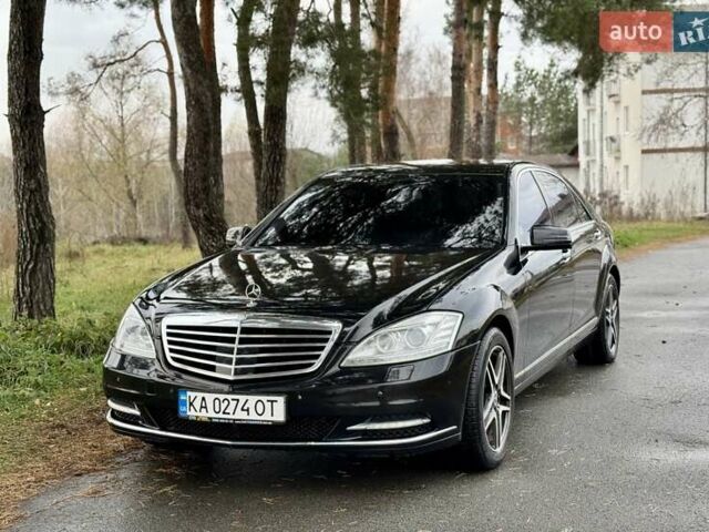 Чорний Мерседес С Клас, об'ємом двигуна 3.5 л та пробігом 176 тис. км за 10800 $, фото 1 на Automoto.ua