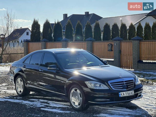 Чорний Мерседес С Клас, об'ємом двигуна 3.5 л та пробігом 236 тис. км за 12900 $, фото 1 на Automoto.ua