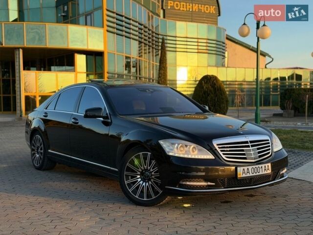 Чорний Мерседес С Клас, об'ємом двигуна 2.99 л та пробігом 260 тис. км за 17000 $, фото 1 на Automoto.ua