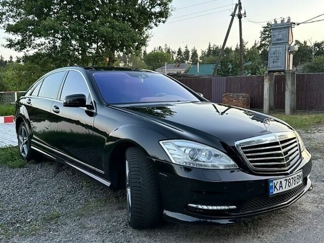 Чорний Мерседес С Клас, об'ємом двигуна 5.46 л та пробігом 195 тис. км за 15700 $, фото 1 на Automoto.ua