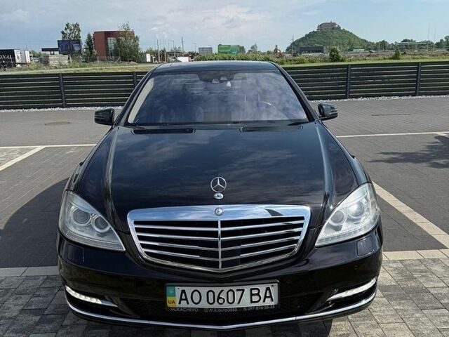Чорний Мерседес С Клас, об'ємом двигуна 3 л та пробігом 455 тис. км за 12700 $, фото 1 на Automoto.ua