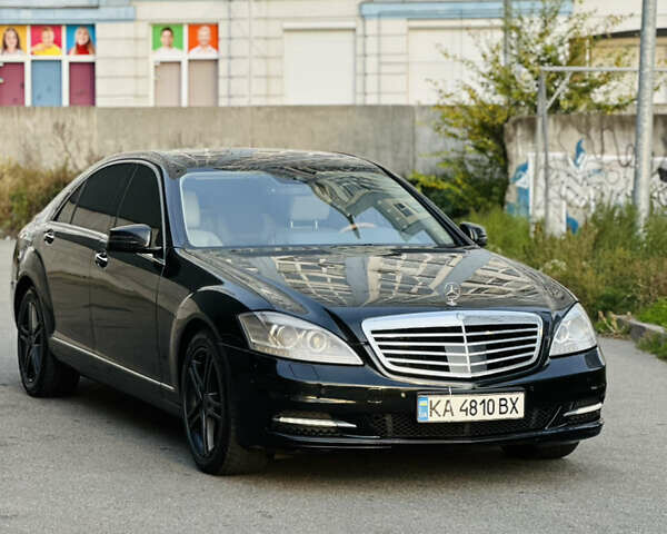 Чорний Мерседес С Клас, об'ємом двигуна 2.99 л та пробігом 220 тис. км за 6900 $, фото 1 на Automoto.ua