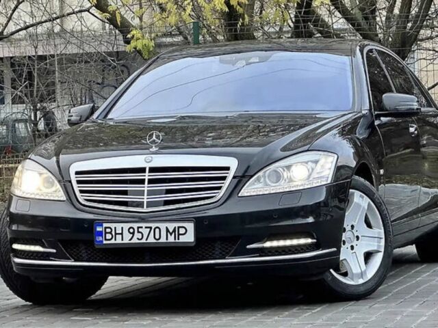 Чорний Мерседес С Клас, об'ємом двигуна 6 л та пробігом 160 тис. км за 16500 $, фото 1 на Automoto.ua