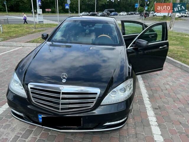 Чорний Мерседес С Клас, об'ємом двигуна 6.21 л та пробігом 106 тис. км за 72000 $, фото 1 на Automoto.ua