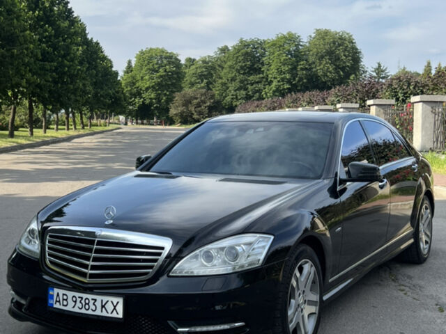 Чорний Мерседес С Клас, об'ємом двигуна 4.7 л та пробігом 182 тис. км за 25000 $, фото 1 на Automoto.ua