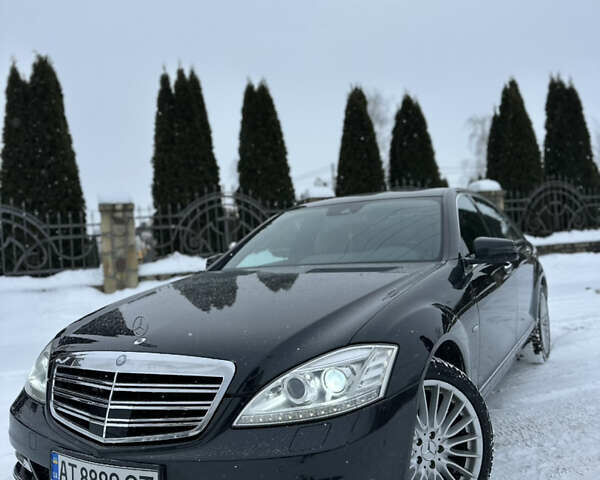Черный Мерседес С Класс, объемом двигателя 3 л и пробегом 320 тыс. км за 25500 $, фото 1 на Automoto.ua