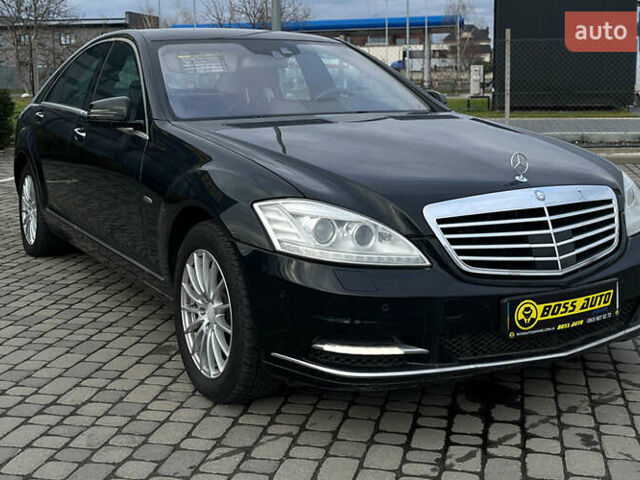 Чорний Мерседес С Клас, об'ємом двигуна 3 л та пробігом 455 тис. км за 14999 $, фото 1 на Automoto.ua