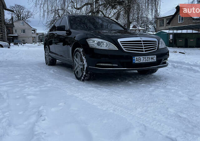 Черный Мерседес С Класс, объемом двигателя 2.14 л и пробегом 280 тыс. км за 18500 $, фото 1 на Automoto.ua