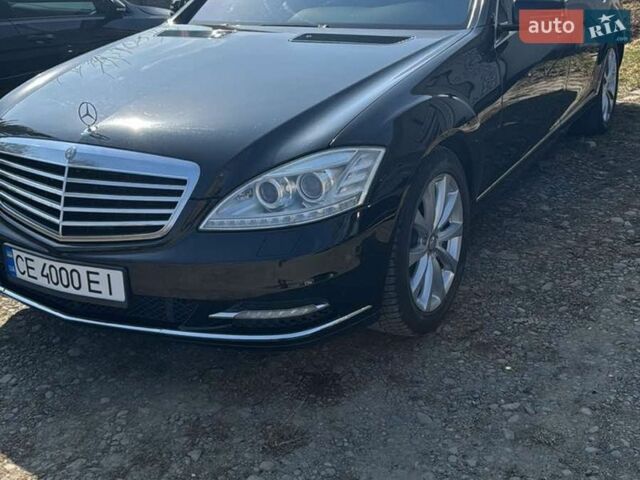 Черный Мерседес С Класс, объемом двигателя 2.99 л и пробегом 206 тыс. км за 16500 $, фото 1 на Automoto.ua
