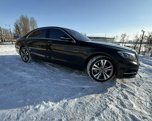 Черный Мерседес С Класс, объемом двигателя 4.66 л и пробегом 163 тыс. км за 31000 $, фото 1 на Automoto.ua