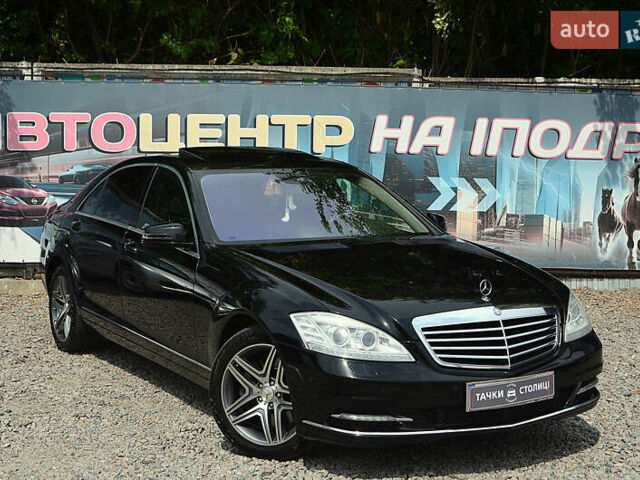 Черный Мерседес С Класс, объемом двигателя 2.99 л и пробегом 222 тыс. км за 19900 $, фото 1 на Automoto.ua
