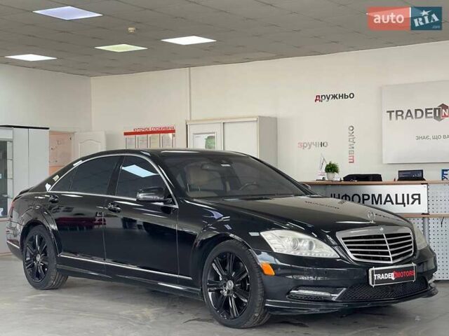 Черный Мерседес С Класс, объемом двигателя 2.14 л и пробегом 247 тыс. км за 22990 $, фото 1 на Automoto.ua