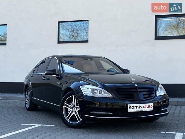 Мерседес С Класс 2013 в Хмельницком на Automoto.ua Черный Мерседес С Класс, объемом двигателя 3 л и пробегом 247 тыс. км за 18999 $, фото 1 на Automoto.ua