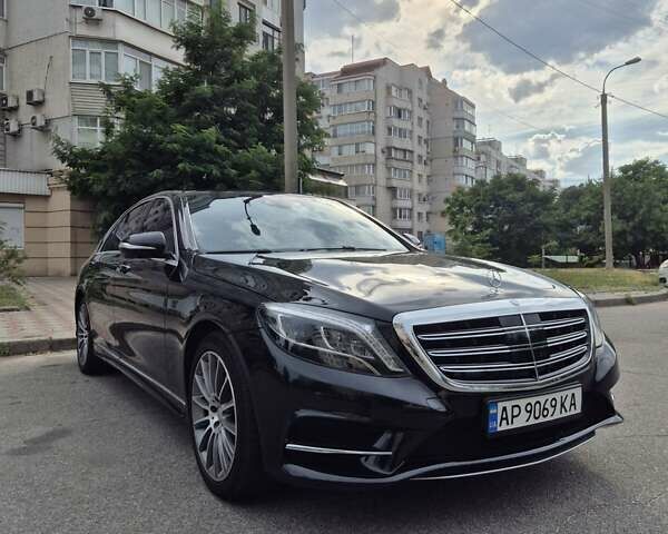 Черный Мерседес С Класс, объемом двигателя 4.66 л и пробегом 162 тыс. км за 33000 $, фото 1 на Automoto.ua