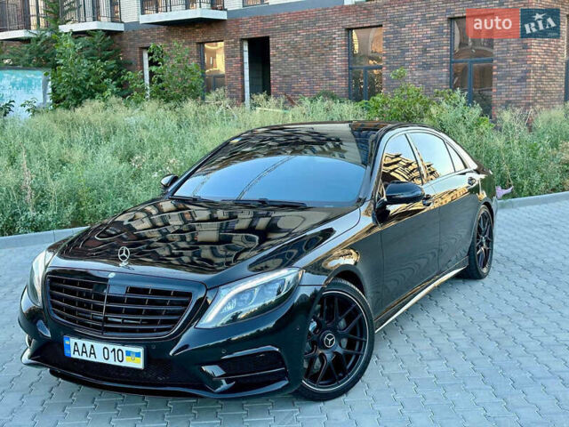 Черный Мерседес С Класс, объемом двигателя 4.66 л и пробегом 179 тыс. км за 34900 $, фото 1 на Automoto.ua