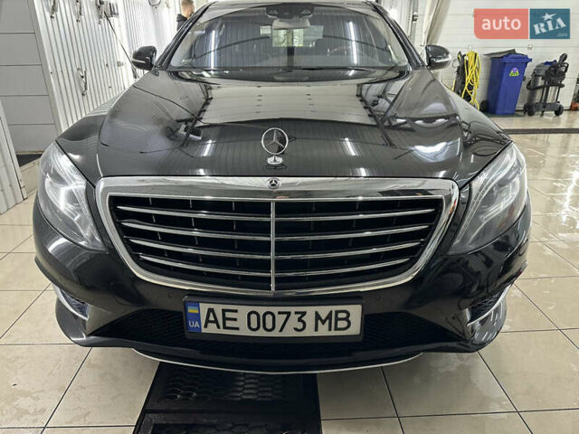 Мерседес С Класс 2014 в Днепре (Днепропетровске) на Automoto.ua Черный Мерседес С Класс, объемом двигателя 4.66 л и пробегом 199 тыс. км за 30000 $, фото 1 на Automoto.ua