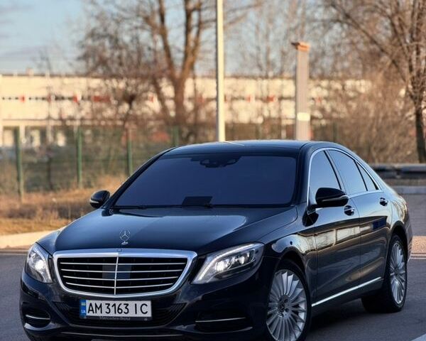 Черный Мерседес С Класс, объемом двигателя 3 л и пробегом 300 тыс. км за 31999 $, фото 1 на Automoto.ua