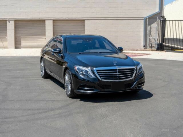 Чорний Мерседес С Клас, об'ємом двигуна 4.7 л та пробігом 79 тис. км за 12000 $, фото 1 на Automoto.ua
