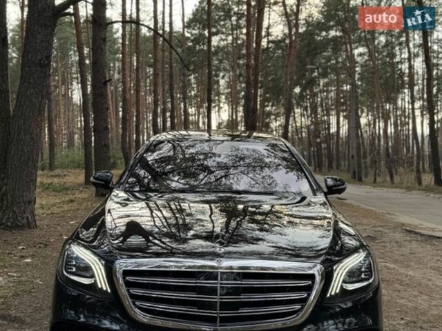 Чорний Мерседес С Клас, об'ємом двигуна 3.98 л та пробігом 239 тис. км за 44500 $, фото 1 на Automoto.ua