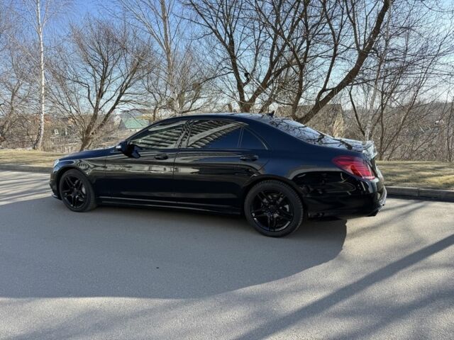 Чорний Мерседес С Клас, об'ємом двигуна 3 л та пробігом 260 тис. км за 39500 $, фото 1 на Automoto.ua