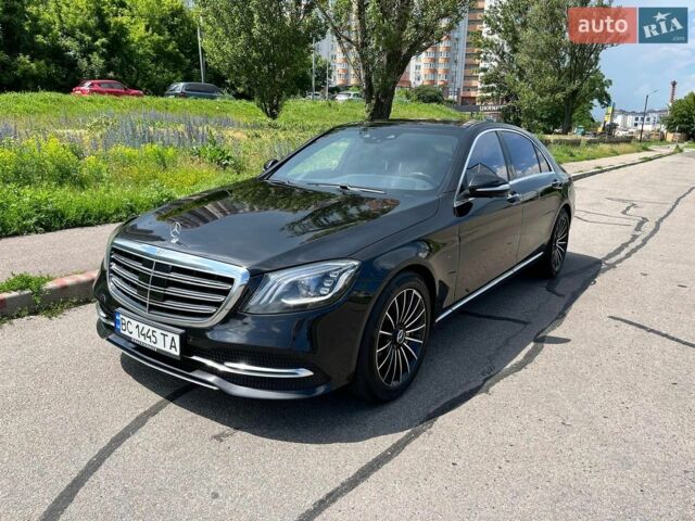 Чорний Мерседес С Клас, об'ємом двигуна 3.98 л та пробігом 160 тис. км за 40399 $, фото 1 на Automoto.ua