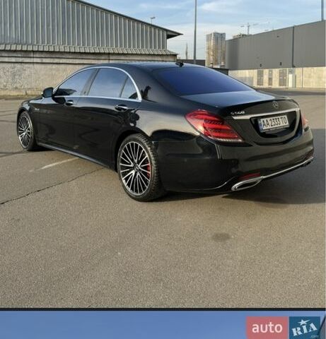 Чорний Мерседес С Клас, об'ємом двигуна 4 л та пробігом 110 тис. км за 25000 $, фото 1 на Automoto.ua
