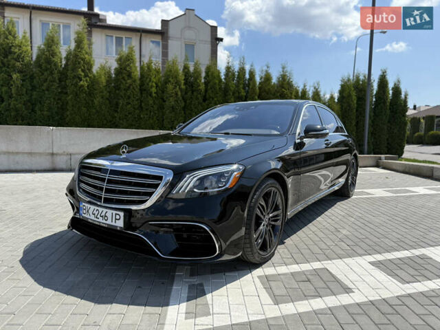 Чорний Мерседес С Клас, об'ємом двигуна 3 л та пробігом 131 тис. км за 49500 $, фото 1 на Automoto.ua
